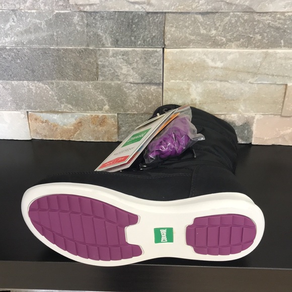 Cougar Women's Wagu Winter Boot - Picture 7 of 8